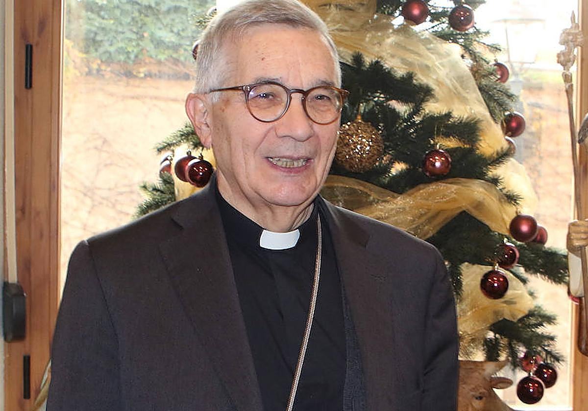 El obispo de Segovia continuará en activo tras cumplir los 75 años El